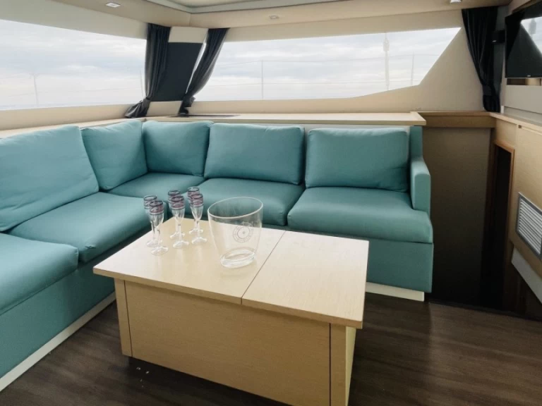 Alquiler de Catamarán, con o sin patrón Fountaine Pajot Ajaccio