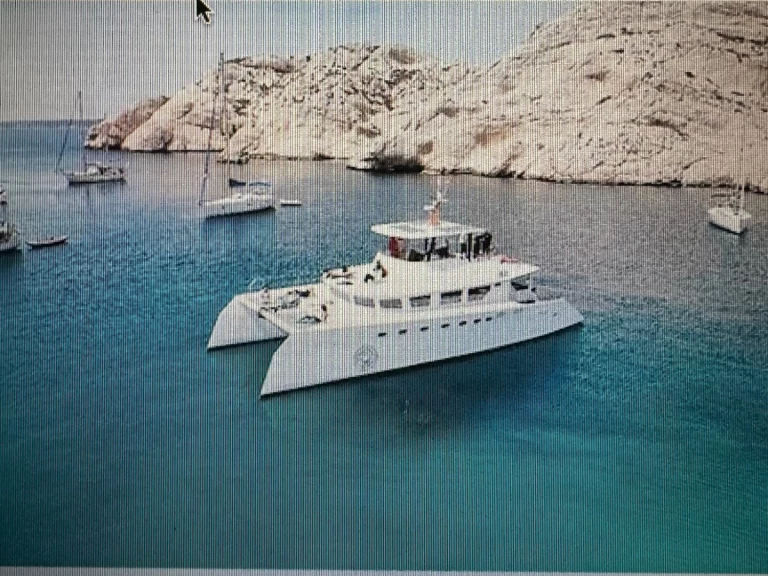 Alquiler de Explorer SEA  en Marsella