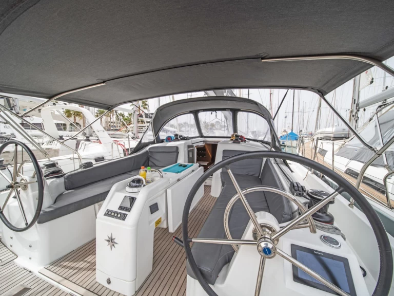 Jeanneau Sun Odyssey 410 de alquiler a Lefkáda