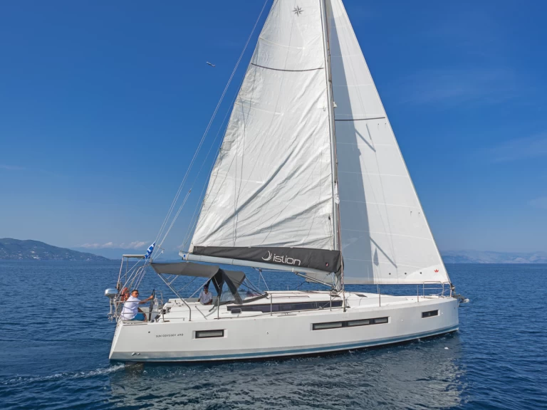 Alquiler de embarcaciones Jeanneau Sun Odyssey 490 enGouviá en Samboat