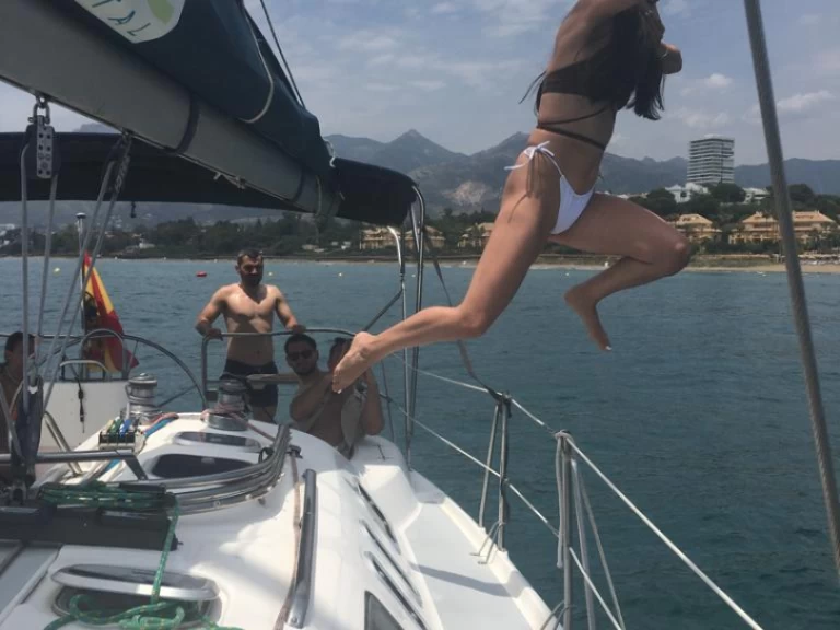 Alquiler Velero Hunter con o sin  título de navegación