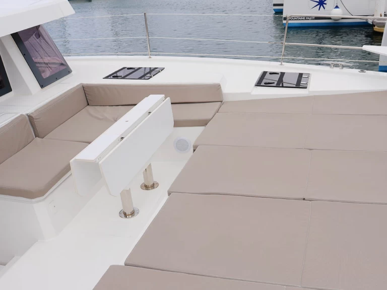 Alquiler de barcos Road Town barato de Bali 4.6