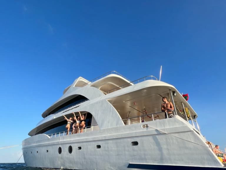 Alquiler Yate de lujo en Malé - Custom Made North Seven