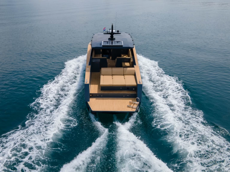 Colnago 38 Cabin de alquiler a Split