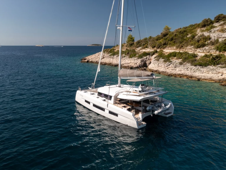 Alquiler de embarcaciones Dufour Dufour Catamarans 48 Sail enPrimošten en Samboat