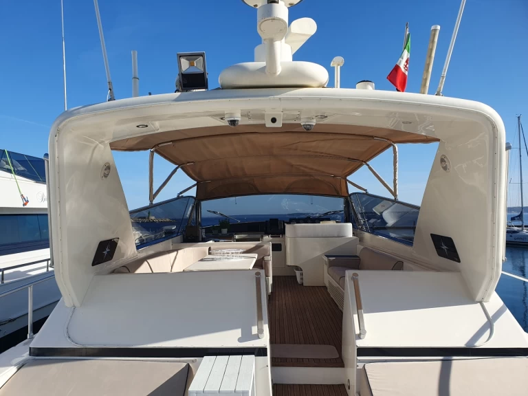 Alquiler de Leopard Leopard 23 Sport en Gallipoli