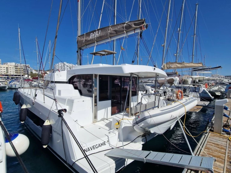 Alquiler de barcos Sant Antoni de Portmany barato de Bali Catspace Voile