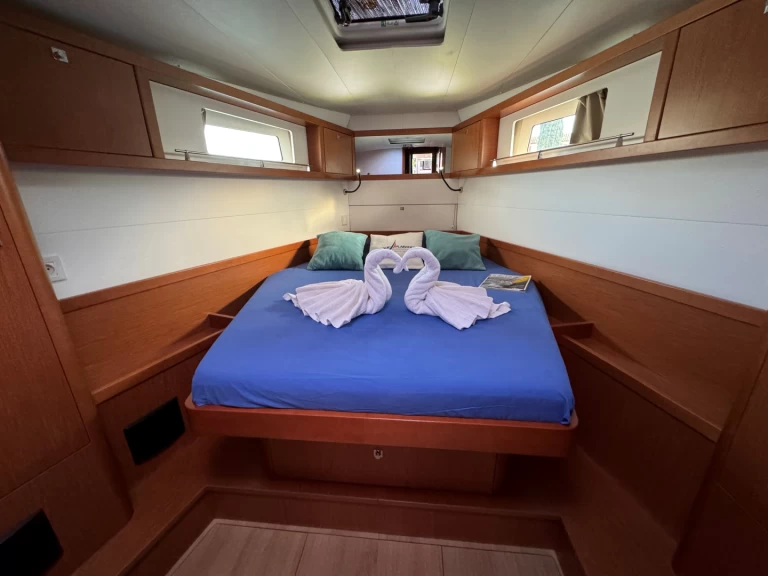 Alquiler de embarcaciones Bénéteau Sense 50 enPort Grimaud en Samboat