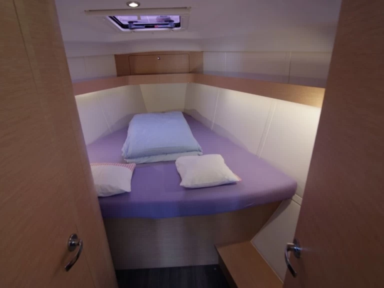 Velero para alquilar Punat al mejor precio