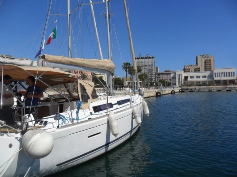 Alquiler de barcos Cagliari barato de Dufour 405 Grand Large