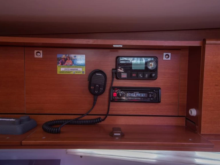 Alquiler de Velero, con o sin patrón Dufour Cos