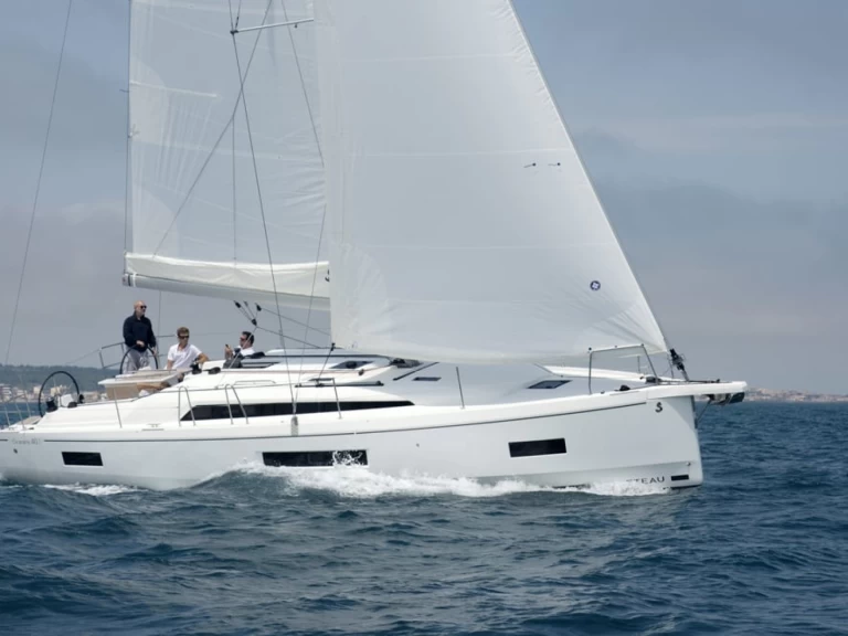 Alquiler de Velero, con o sin patrón Bénéteau Le Marin