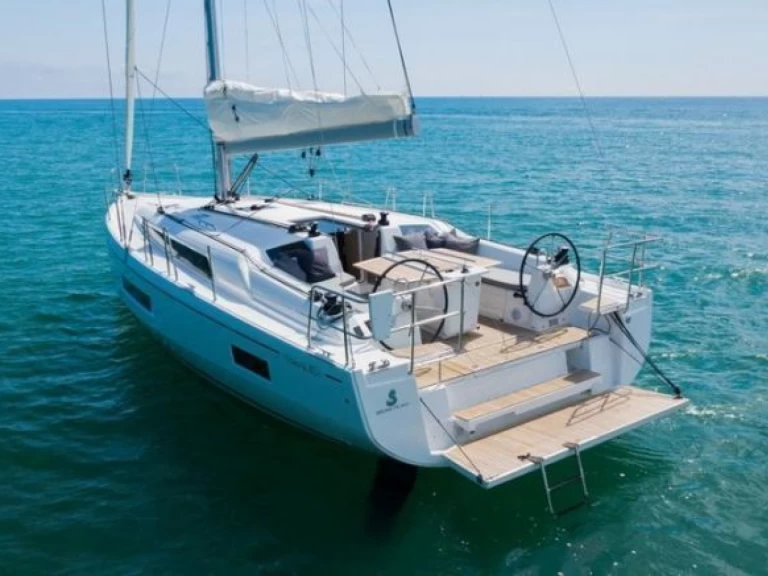 Velero para alquilar Ribishi al mejor precio