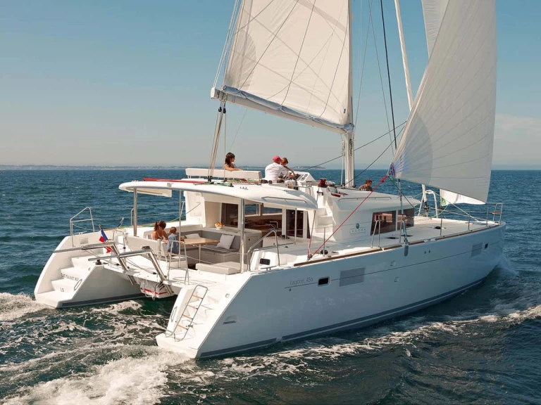 Alquiler de Catamarán, con o sin patrón Lagoon Ribishi