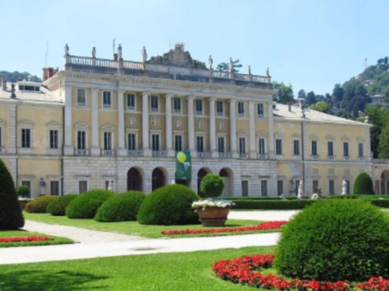 Alquiler de Lancha, con o sin patrón Rio Yachts Como (Ciudad)