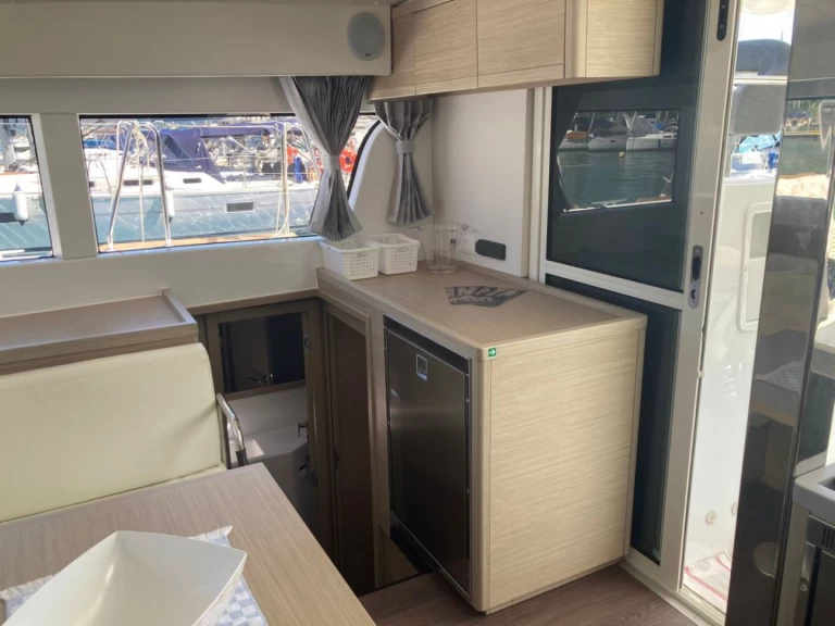 Alquiler de Catamarán, con o sin patrón Lagoon Paraty