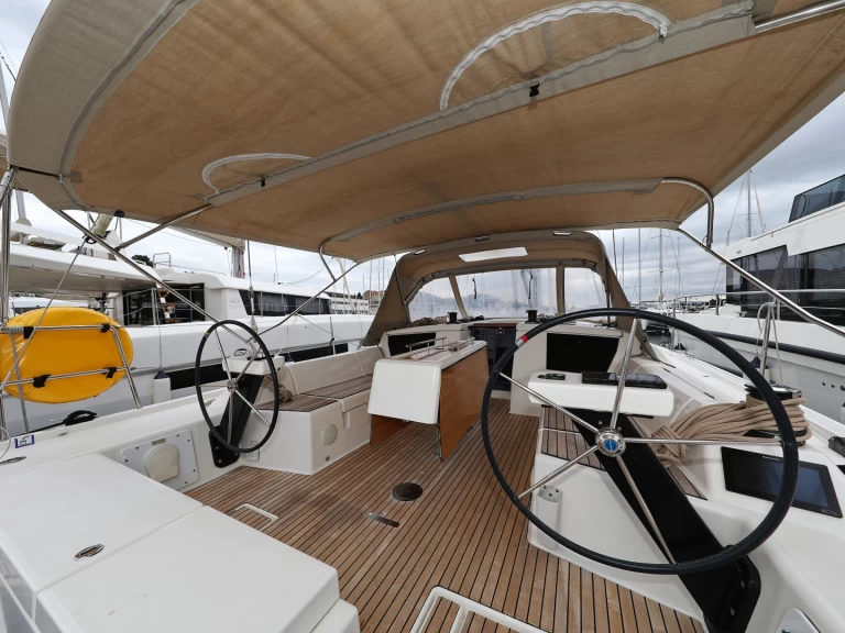 Alquiler de Velero, con o sin patrón Dufour Šibenik