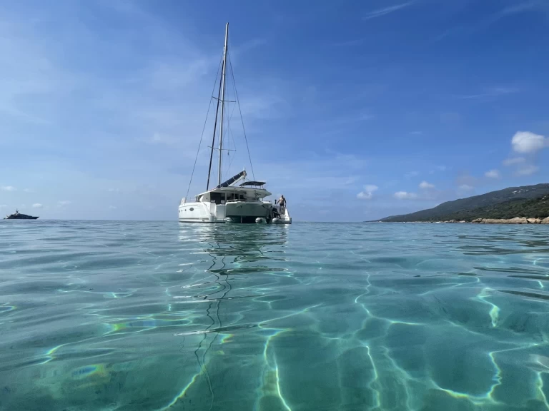 Alquiler Catamarán Fountaine Pajot con o sin  título de navegación