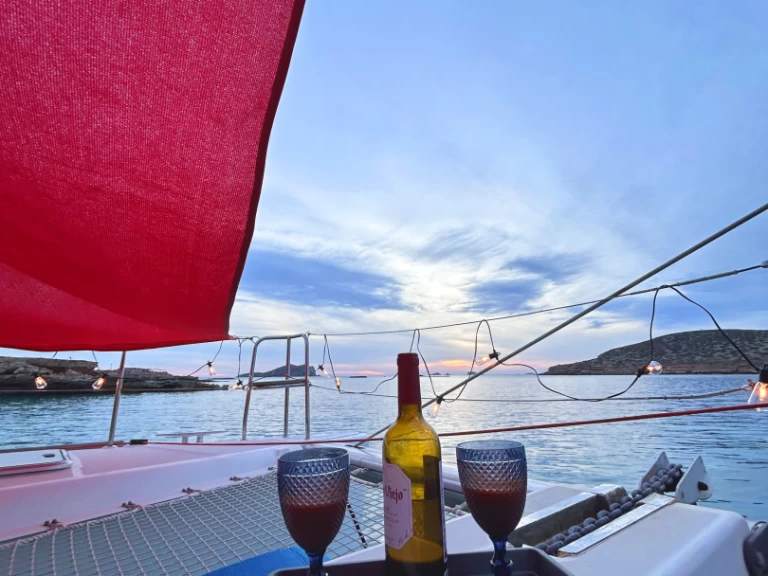 Alquiler de Catamarán, con o sin patrón Lagoon Ibiza (Ciudad)