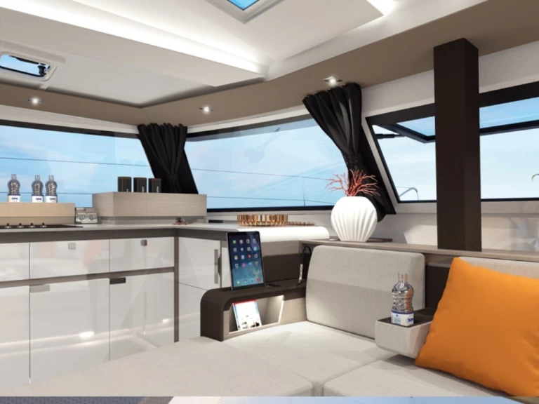 Alquiler de Catamarán, con o sin patrón Fountaine Pajot Olbia