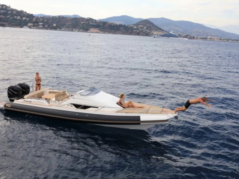 Nuova Jolly Prince 33 Sport Cabine de alquiler a Propriano