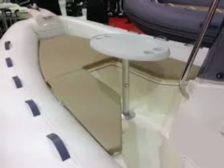 Alquiler Antibes - Capelli Tempest 600 en SamBoat