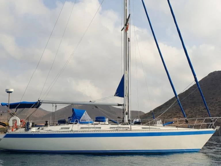Alquiler de barcos Port-Saint-Louis-du-Rhône barato de Centurion 42