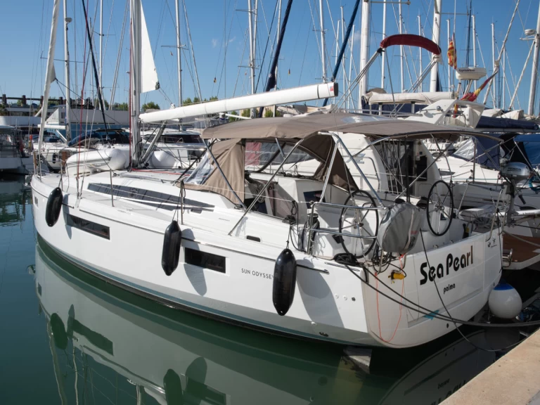 Jeanneau Sun Odyssey 410 de alquiler a Palma de Mallorca