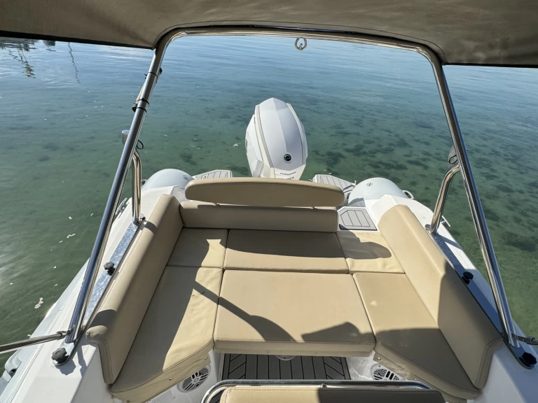 Alquiler de embarcaciones MV 25 enPort de Pollença en Samboat