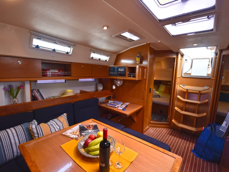 Alquiler de Bavaria Cruiser 45 en Volos