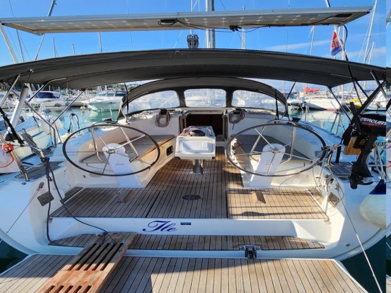 Alquiler de embarcaciones Bavaria Cruiser 41 enSplit en Samboat