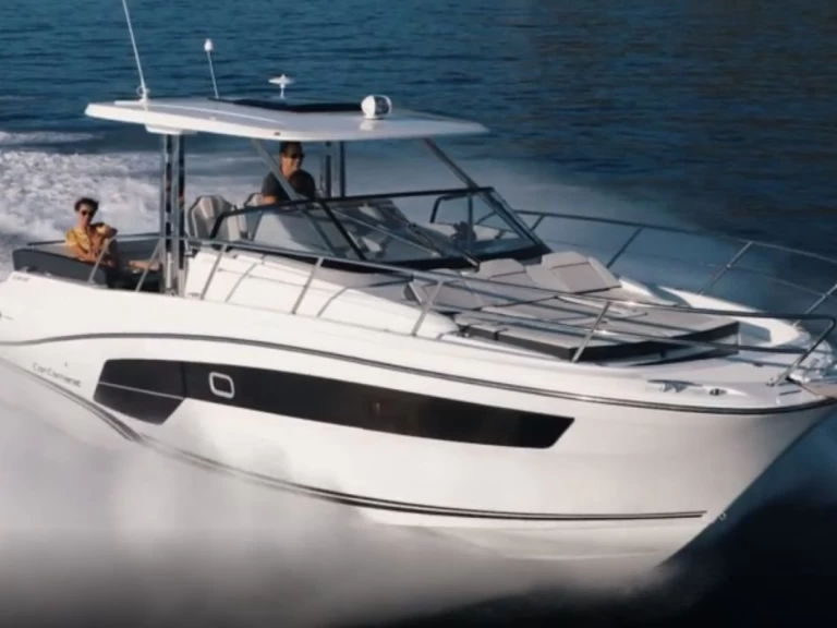 Alquiler de barcos Cogolin barato de CAP CAMARAT 10.5