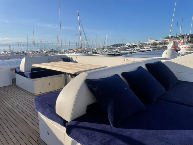 Princess Princess 64 Fly de alquiler a Beaulieu-sur-Mer