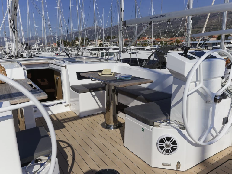 Alquiler de Velero, con o sin patrón Bavaria Kaštela