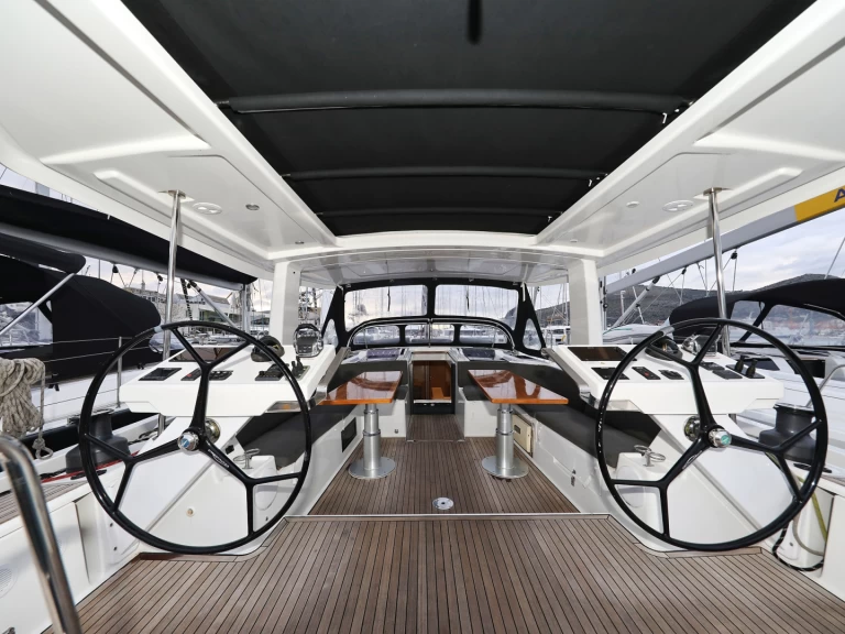 Alquiler de barcos Trogir barato de Hanse 588