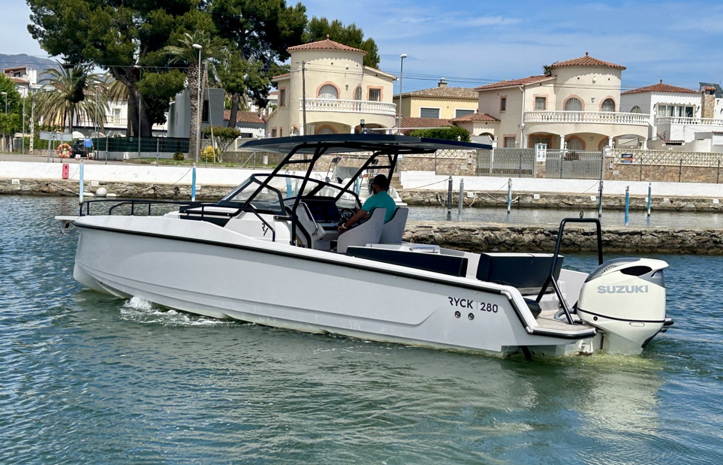 Lem Charter - Foto de barco de alquiler en empuriabrava, modelo Rick 280