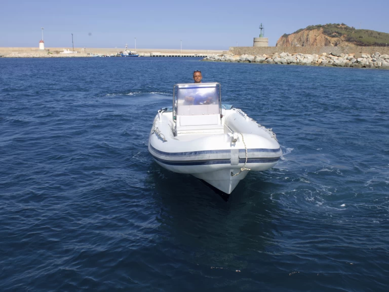 Alquiler Neumática Joker Boat con o sin  título de navegación