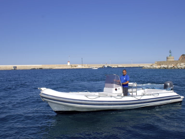 Joker Boat Coaster 650 de alquiler a Arbatax