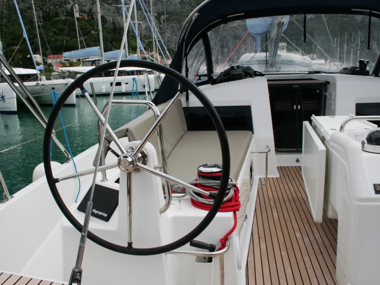 Alquiler Komolac - Jeanneau Sun Odyssey 440 en SamBoat