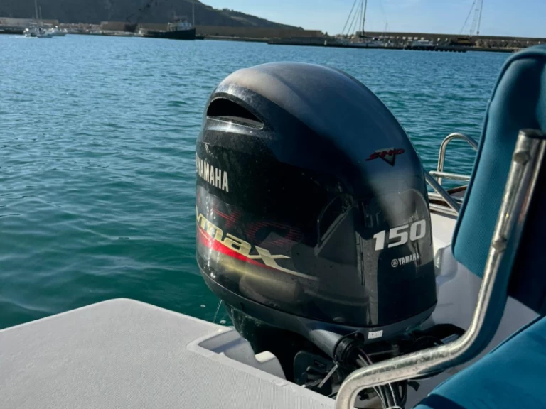 Alquiler de embarcaciones Blumax 23 open enCastellammare del Golfo en Samboat