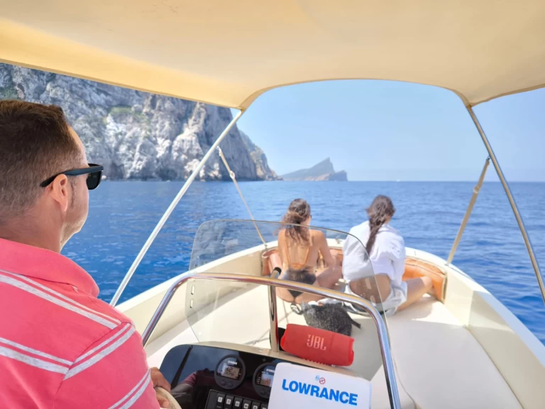 Alquiler de barcos Santa Ponsa barato de Key Largo 22
