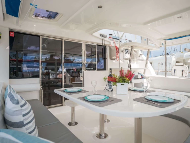 Alquiler de embarcaciones Leopard Sara enCaribe en Samboat