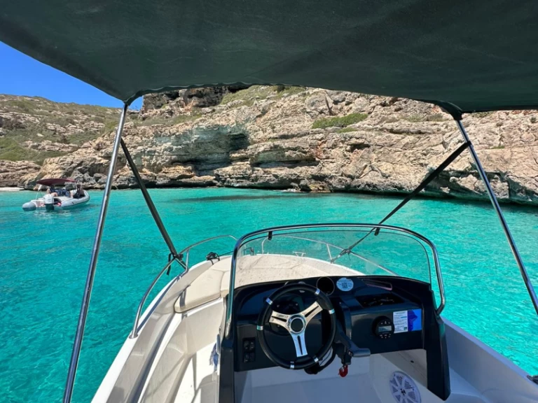 Alquiler de embarcaciones Karnic Am 490 ens'Estanyol de Migjorn en Samboat