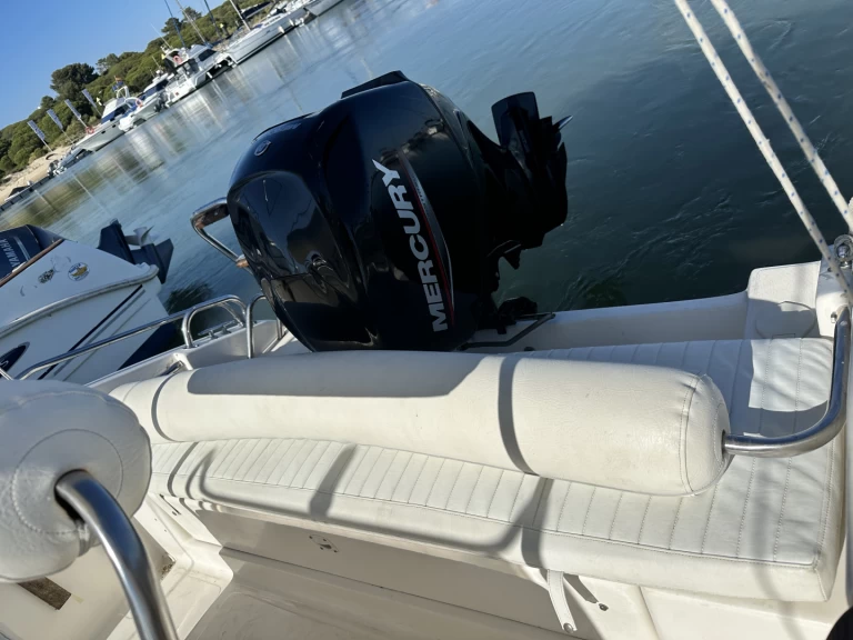 Alquiler de embarcaciones Marinello Fisherman 17 enEl Portil en Samboat