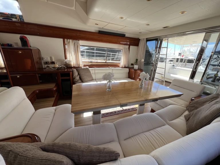 Yate de lujo para alquilar Porto Turistico Palau al mejor precio