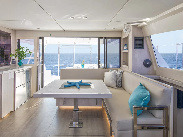 Alquiler de Leopard Leopard 43 Powercat en Road Town