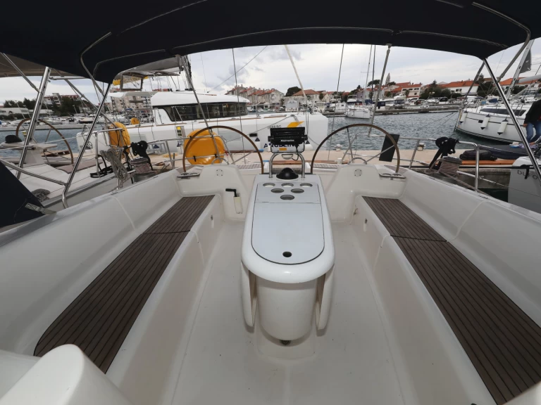 Alquiler de Dufour Gib Sea 51 en Biograd na Moru
