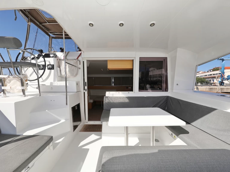 Alquiler Catamarán en Šibenik - Lagoon Lagoon 400 S2