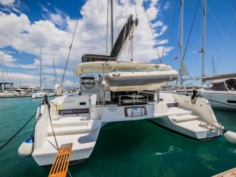 Alquiler de Lagoon Lagoon 42 en Seget Donji