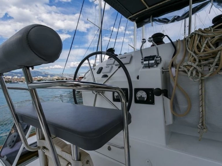 Lagoon Lagoon 400 S2 de alquiler a Kaštela